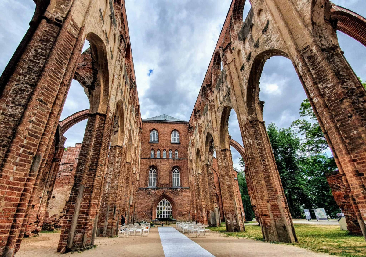 Tartu Cathedral Ruins 2048x1439