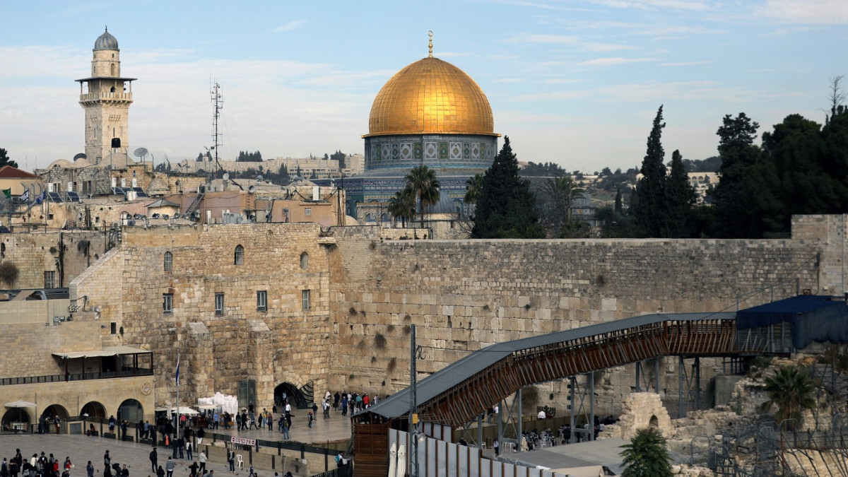 Jerusalu00e9n Una vista general de la ciudad vieja 1520