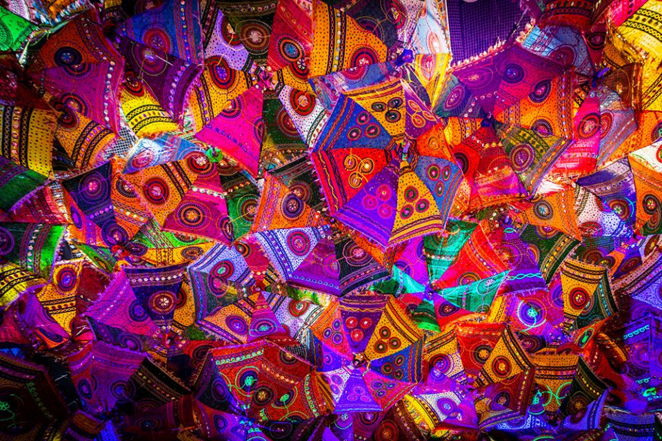 365 India colorido