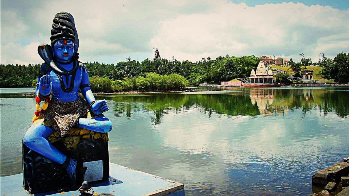 Mauritius, Lago Grand Bassin) donde se honra al Dios Shiva