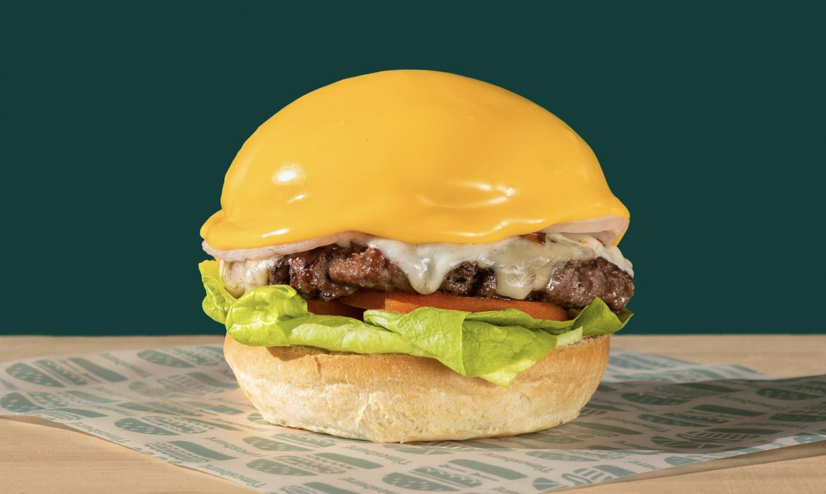 La Cheese Xplosion de Timesburg con queso manchego, Mozzarella y Cheddar lu00edquido