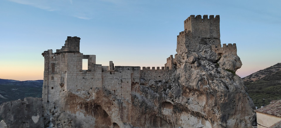 Vista del Castillo de Zuheros