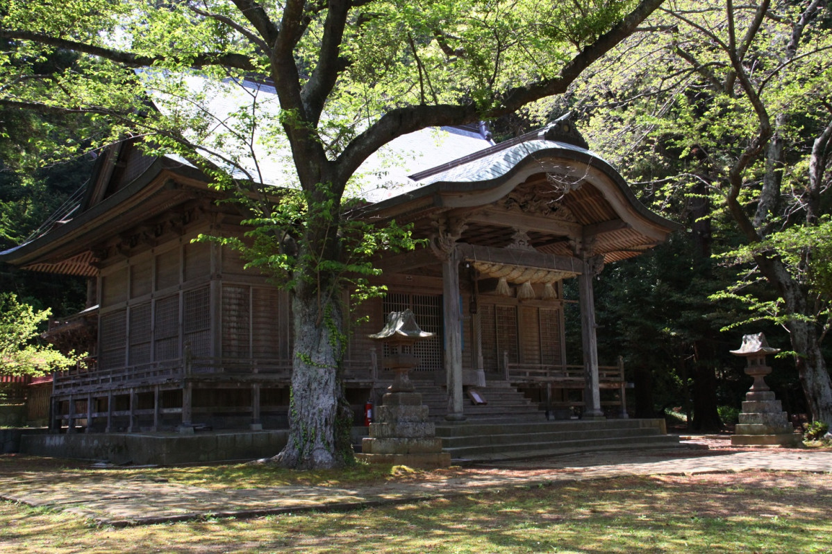 Santuario Yurahime jinja  u00a9ChiefHira, CC BY SA 3.0