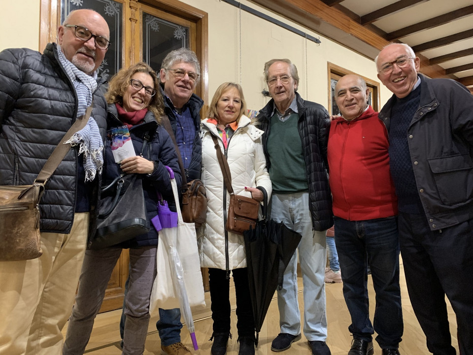 Aistentes a la Exposicion de Carina Rodriguez