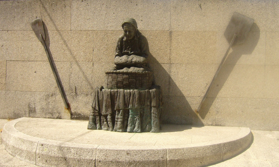 Cea monumento a la panadeira