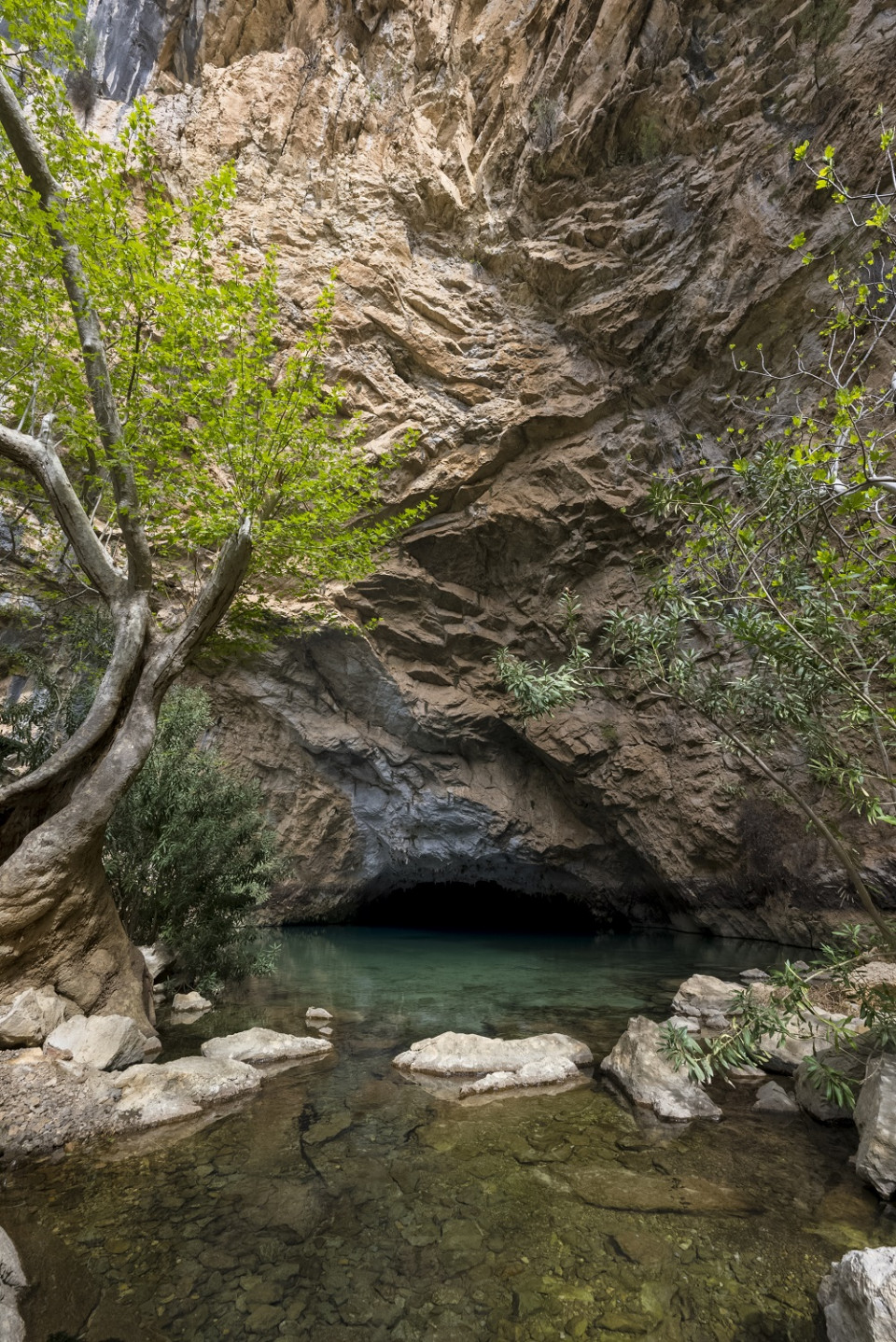 Antalya İbradi Altınbeşik, Cueva