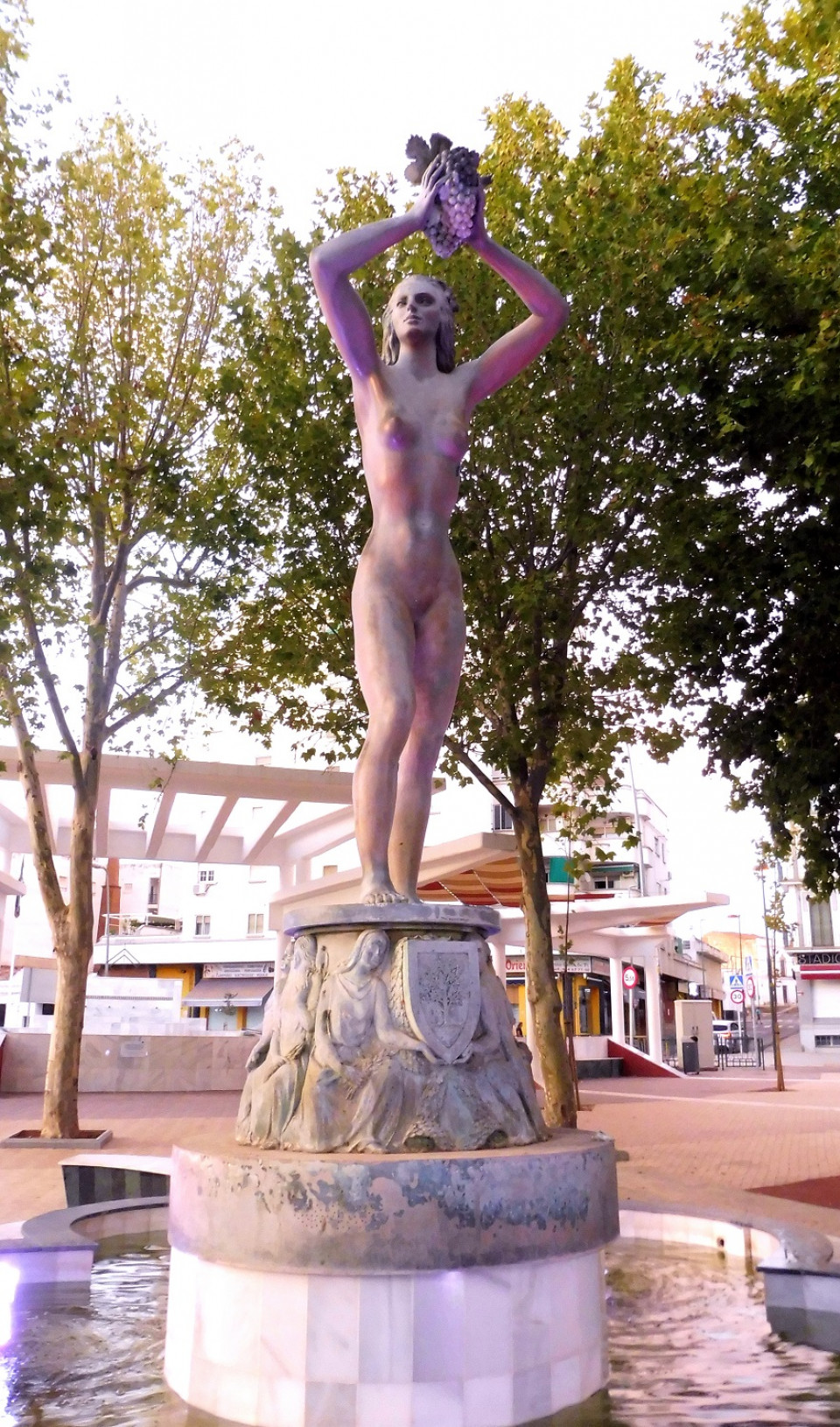 Almendralejo, Monumento al Vino