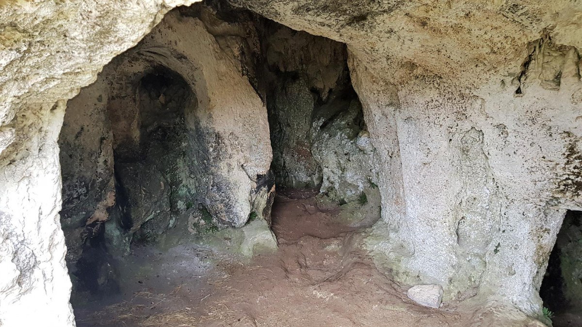 Ermita rupestre El Tobazo, Cantabria