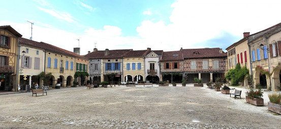 La Bastide d´Armagnac   Plaza Real
