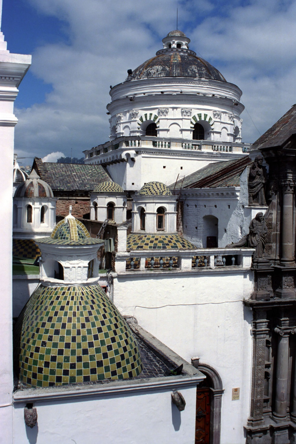 Cupulas de la Catedral de Quito