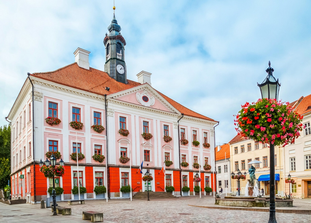 Tartu, Plaza del ayuntamiento, Estonia