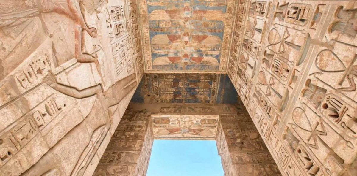 Templo funerario de Ramsu00e9s III, techos