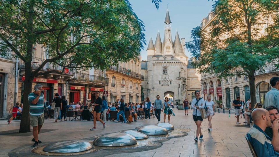 Plaza del Palacio Nicolas Duffaure, Burdeos