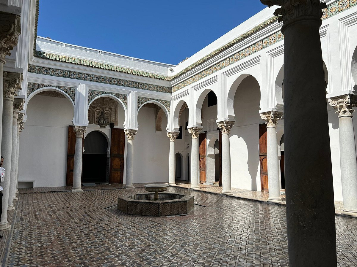 Caption (1)