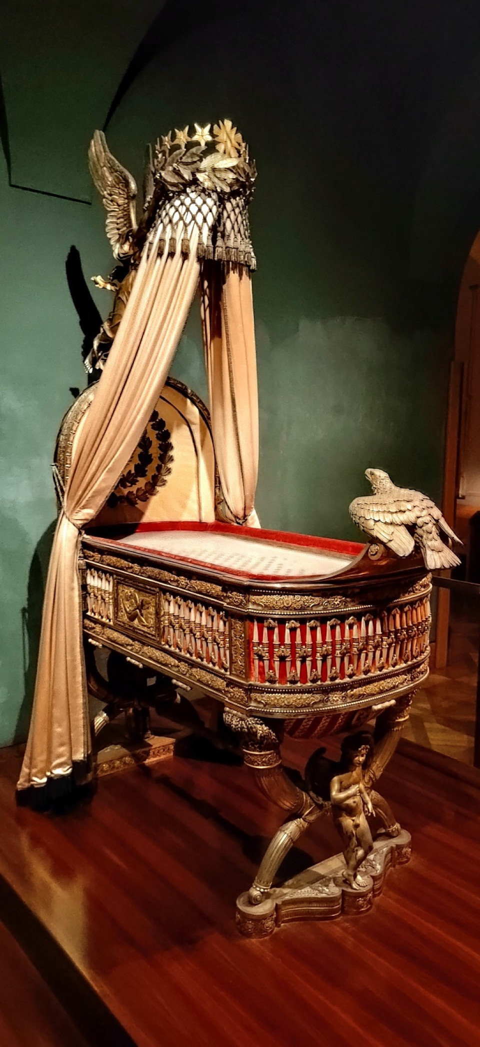 Cuna del hijo de Napoleon en el Tesoro Imperial