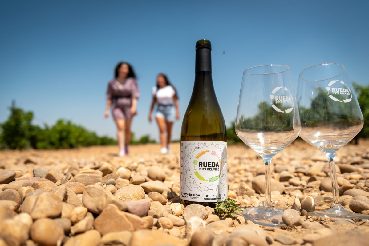Genu00e9rica Viu00f1edo Ruta Vino Rueda