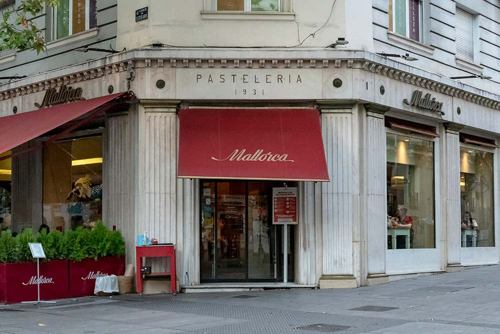 Calle de Serrano Pasteleria Mallorca 2020  MG 9422
