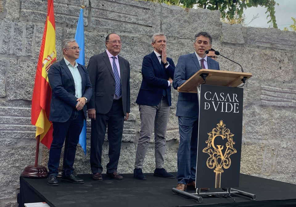 Avelino Pazos, alcalde de Castrelo, durante su intervencion