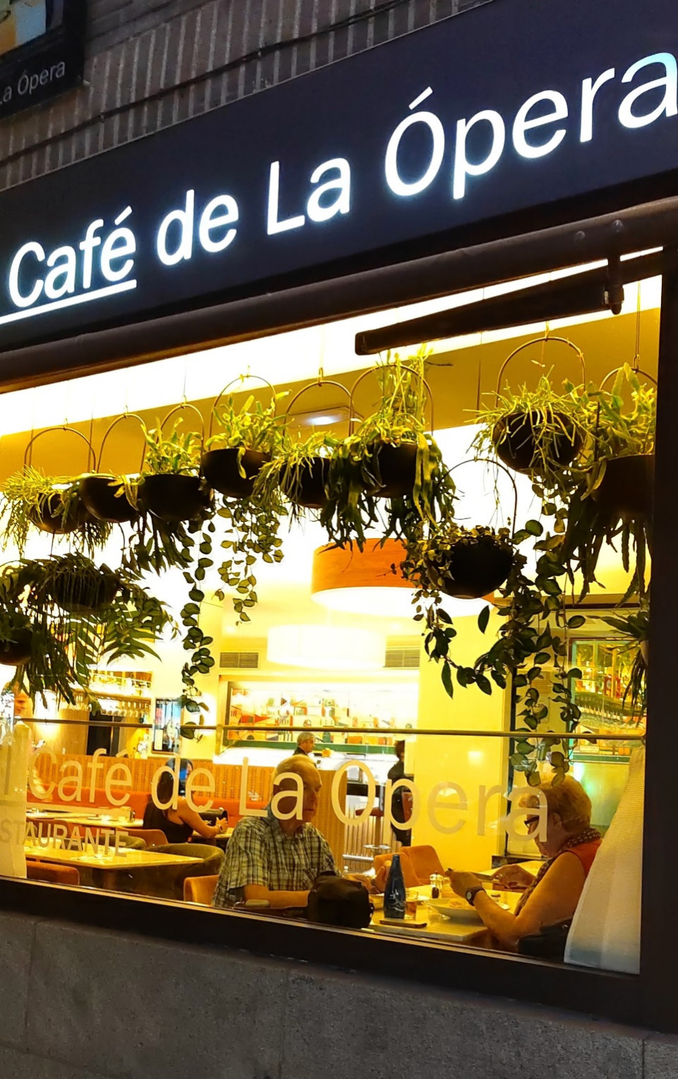 Cafe de la Opera