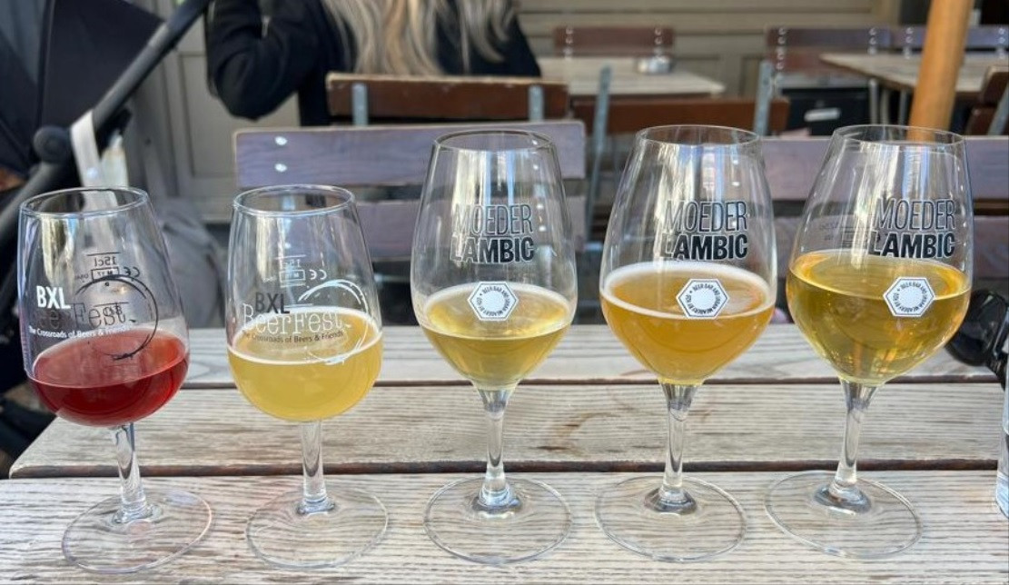 Cata de cervezas belgas en Moeder Lambic