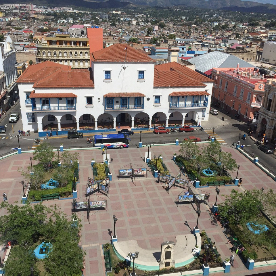 Santiago de Cuba, centro historico, Parque Cespedes y Ayuntamiento