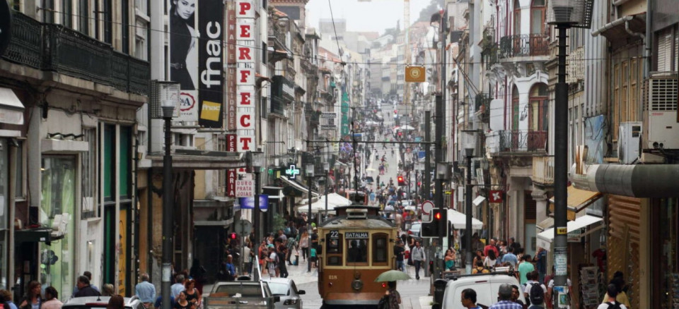 Rua Santa Catarina Porto by Martin Mergilini 1 1500x630