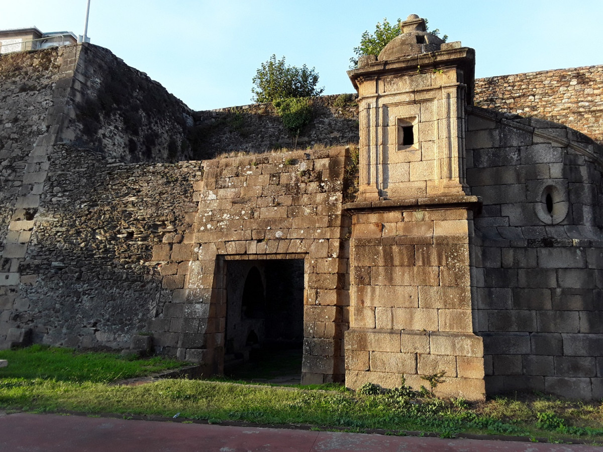 Ferrol, Puerta de Fontelonga de acceso al muelle (hoy desaparecido)
