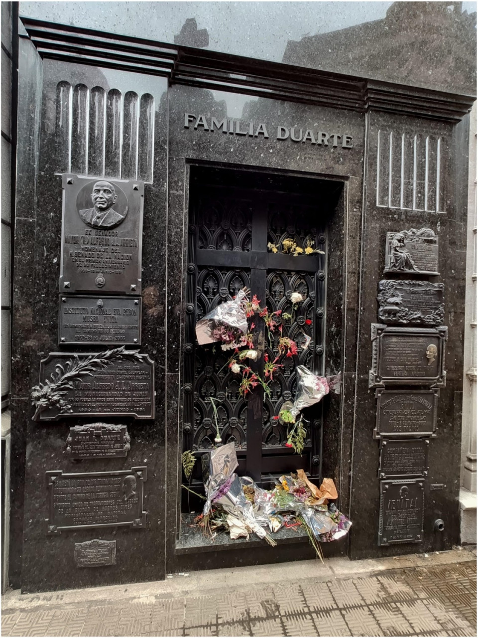 Cementerio de la Recoleta. Mausoleo de la familia Duarte