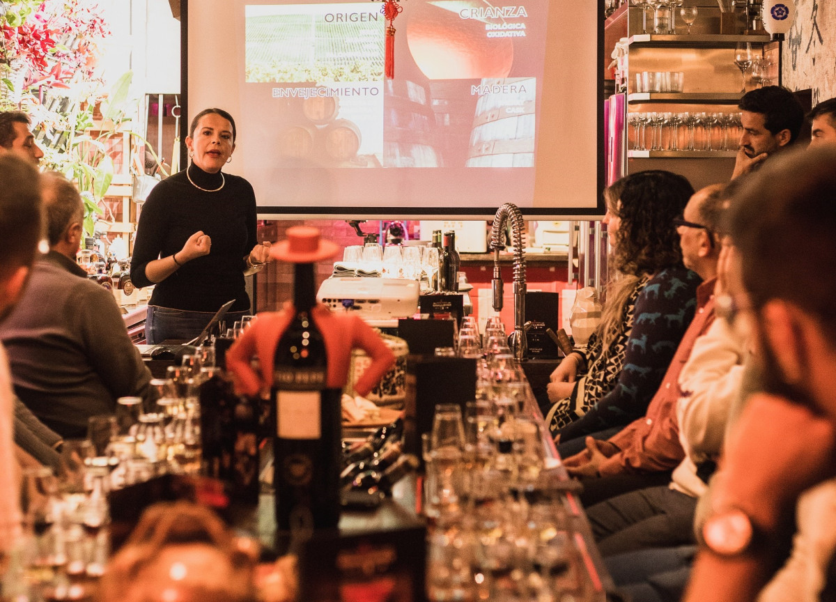 Silvia Flores durante las masterclass de Tio Pepe Challenge en Madrid