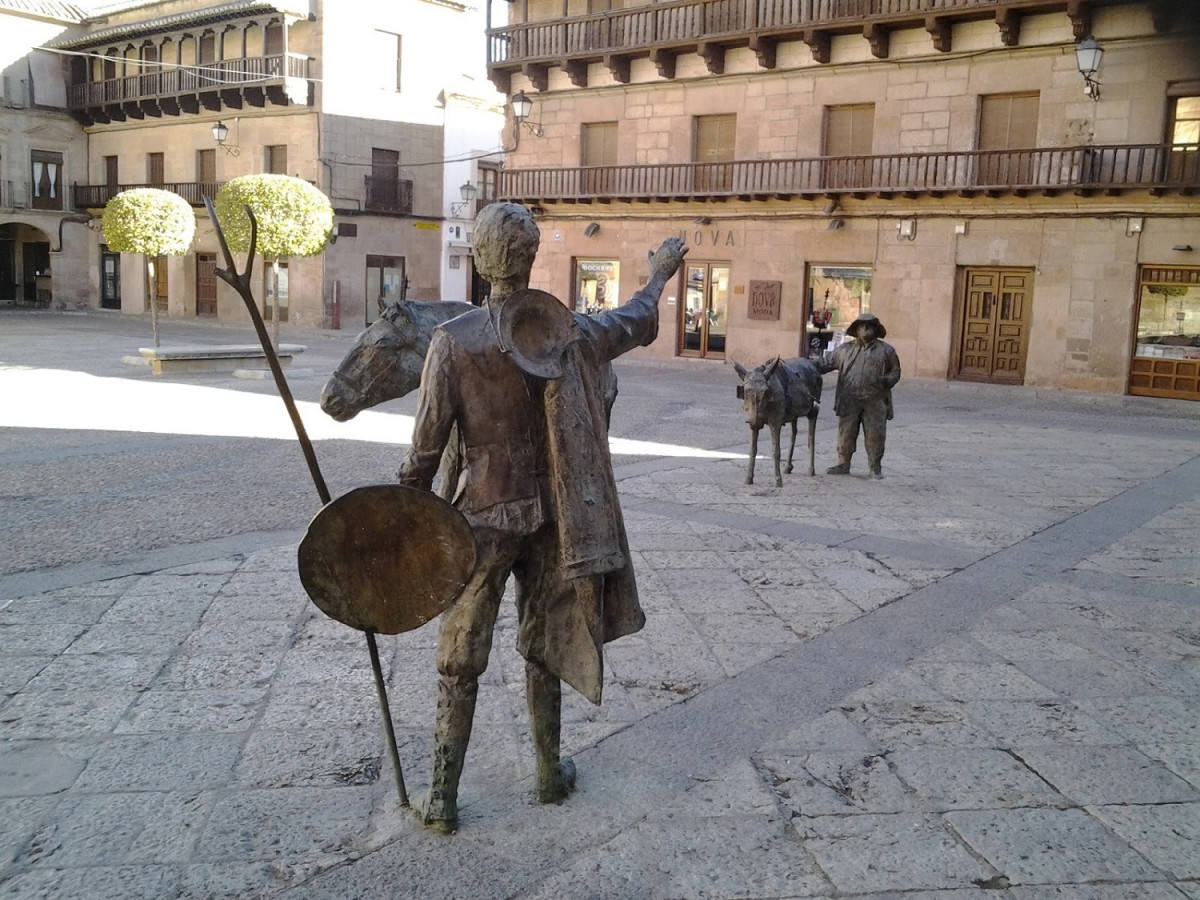 VILLANUEVA DE LOS INFANTES Don Quijote y Sancho