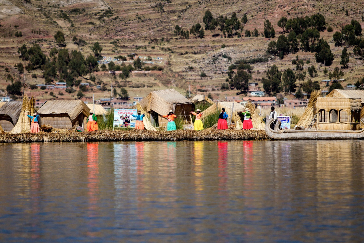 Islas Flotantes de los Uros, Peru00fa