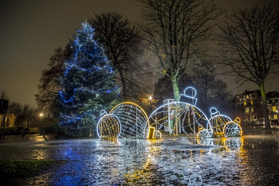 Luces, Bruselas