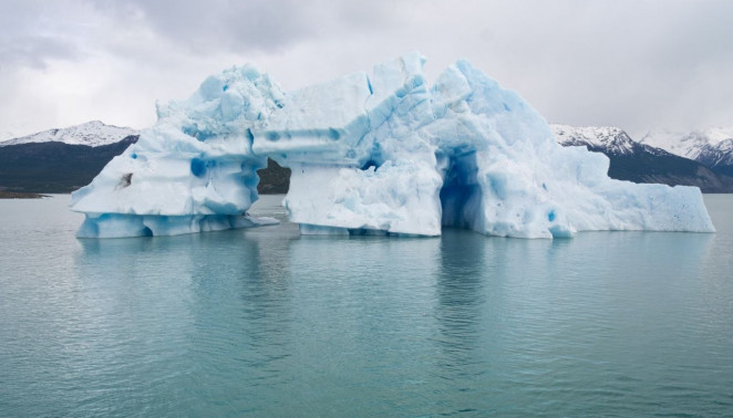 Iceberg desprendido del Glaciar Upsala   PR