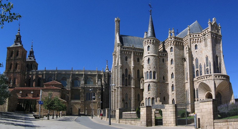 Astorga, Catedral y Palacio de Gaudí