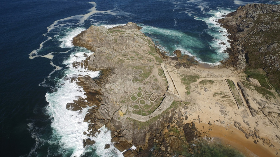 Porto do Son, Castro Baronha