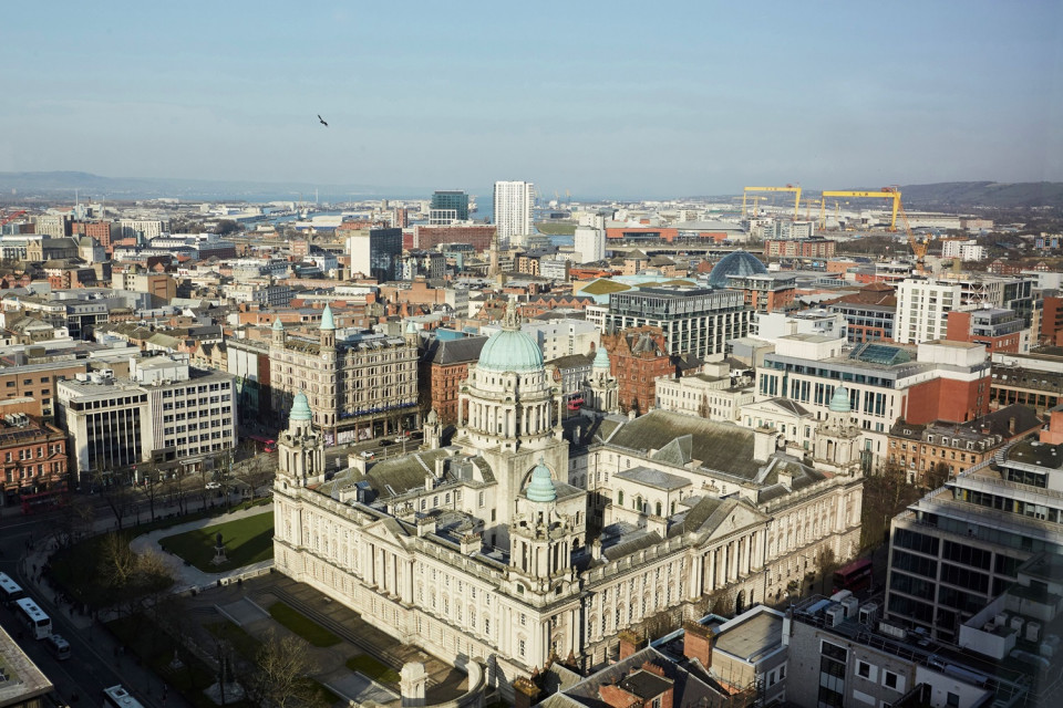 Belfast City Hall 2 © Turismo de  Irlanda