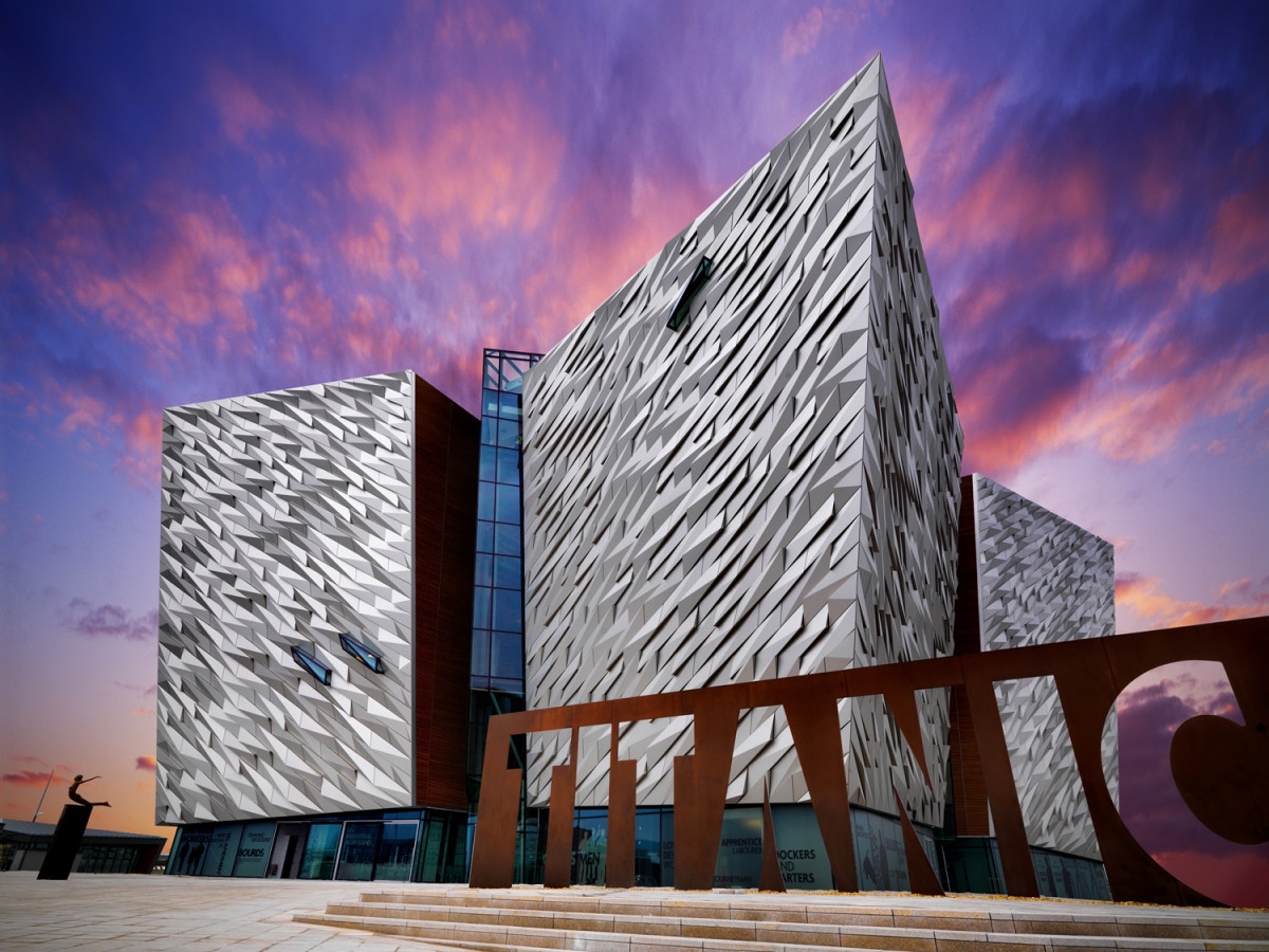 Fachada del Museo Titanic 2 © Chris Hill Turismo de Irlanda