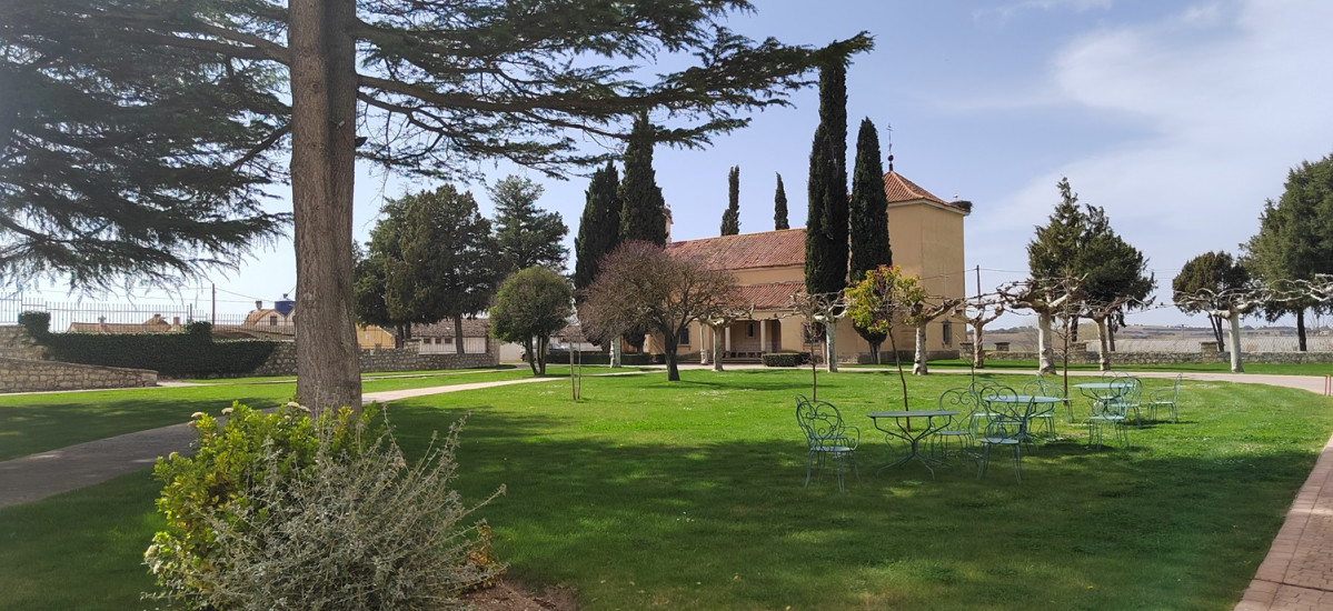 Ermita en la Posada de Pradorey