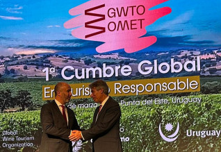 Ministro de Turismo Uruguay y Presidente OMET HD