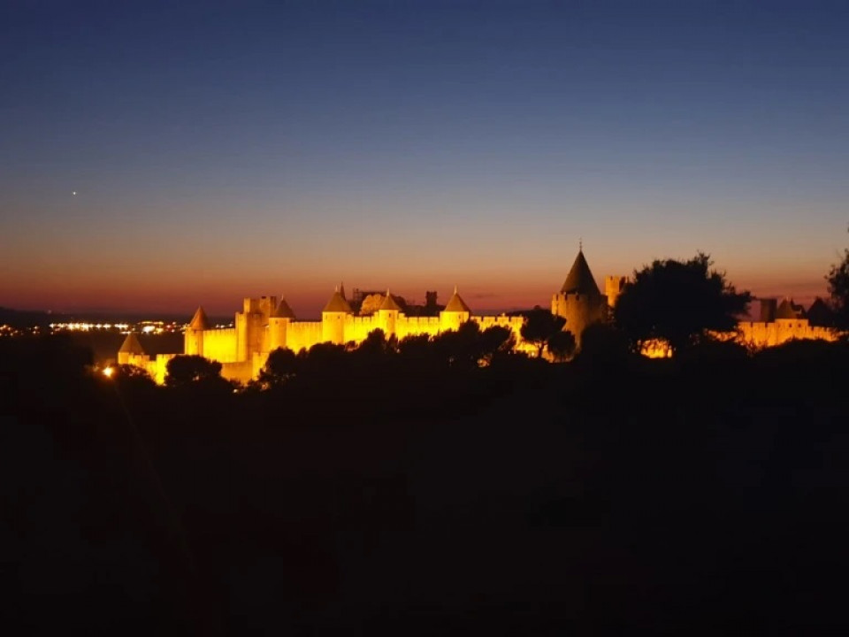Carcasona de noche  vistas