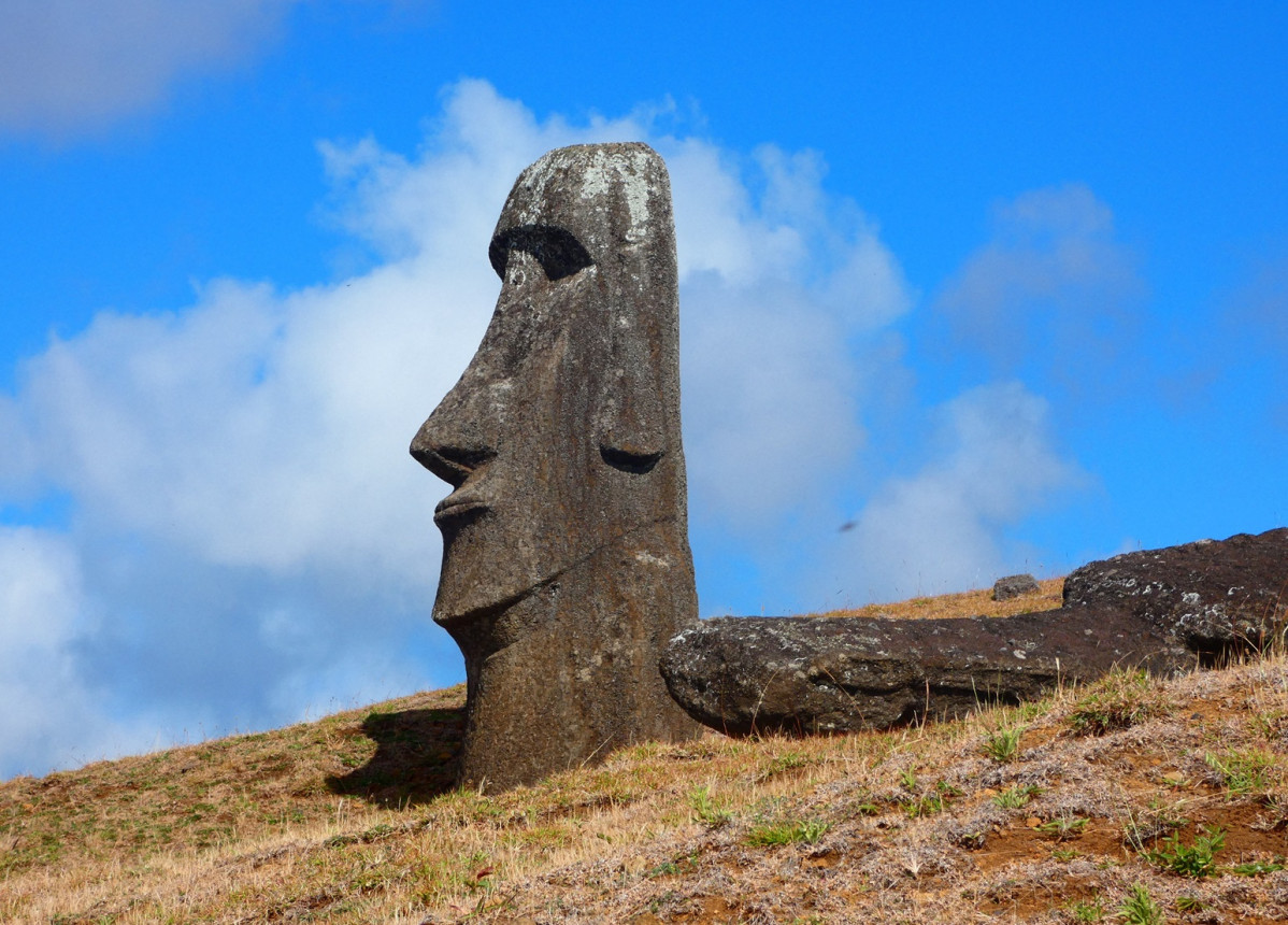Moai en Ranu Raraku, la Cantera
