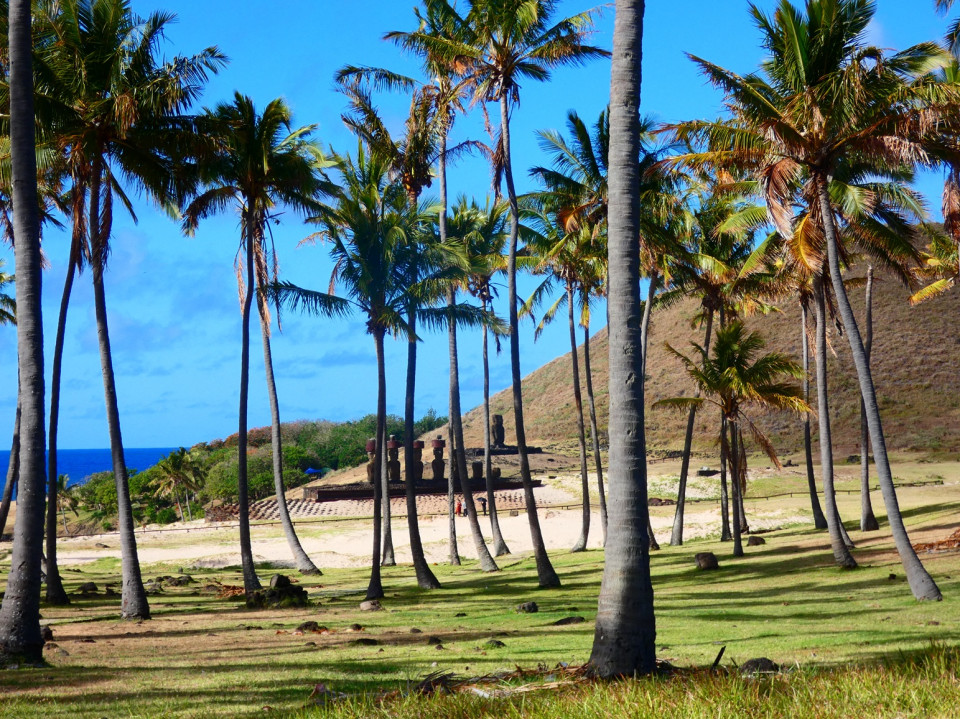 Playa de Anakena donde se supone desembarcó el rey Hotu Matu'a