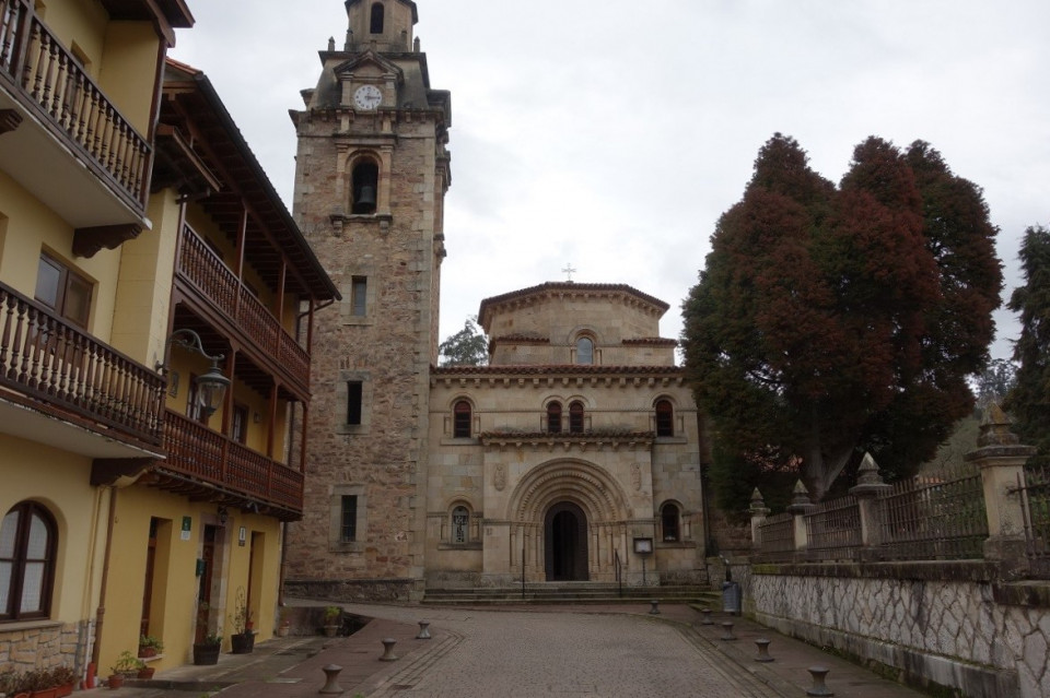 Puente Viesgo, Iglesia de San Miguel