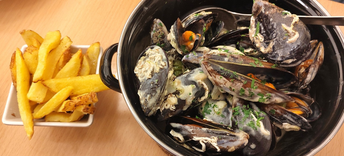 Cazuela mejillones Gran place