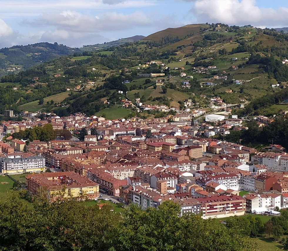 Pola de Laviana, face