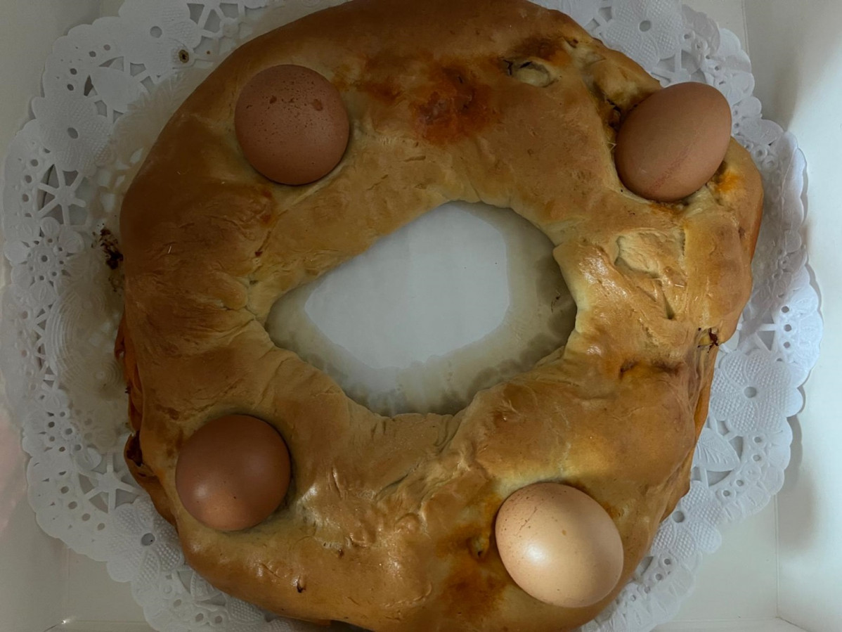Pegarata, bollo pascual rellono de chacina