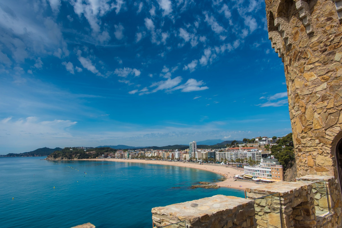 Lloret beach 52864164395 o