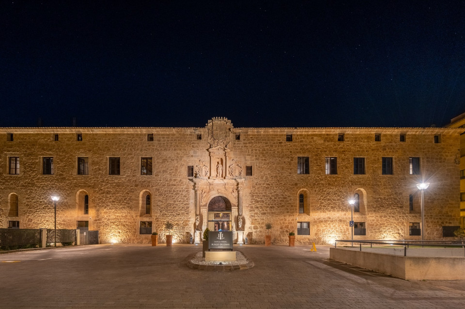 Fachada principal Castilla Termal Burgode Osma