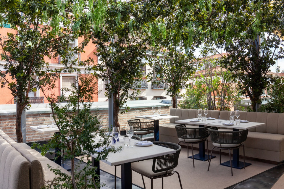 11 NUDOS, Terraza