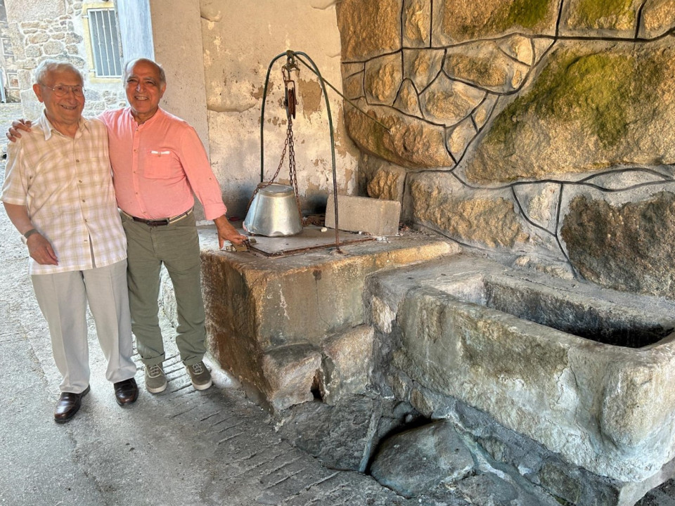 Isaac A. Estraviz y Antón Alonso, al comienzo de la ruta